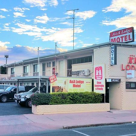 A&A Lodge Motel Emerald Exterior photo